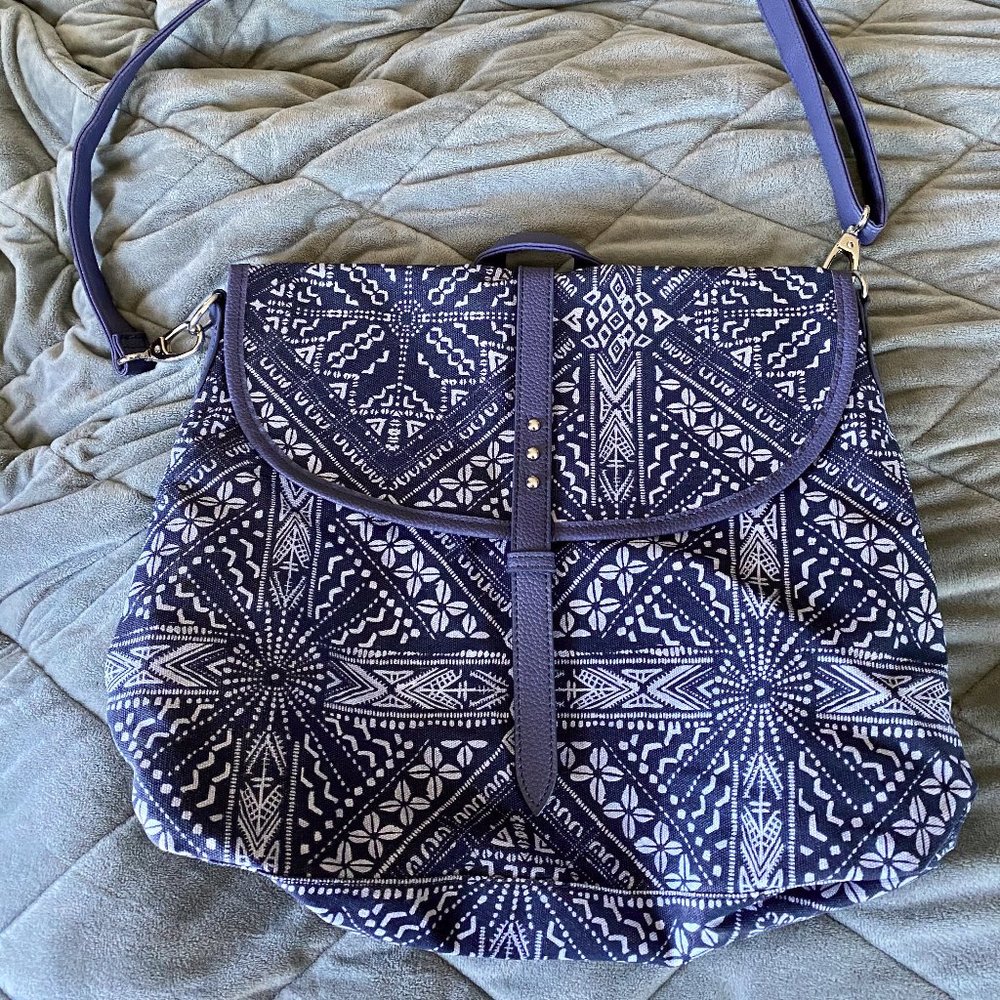 NWOT Crown Vintage DSW crossbody/messenger bag